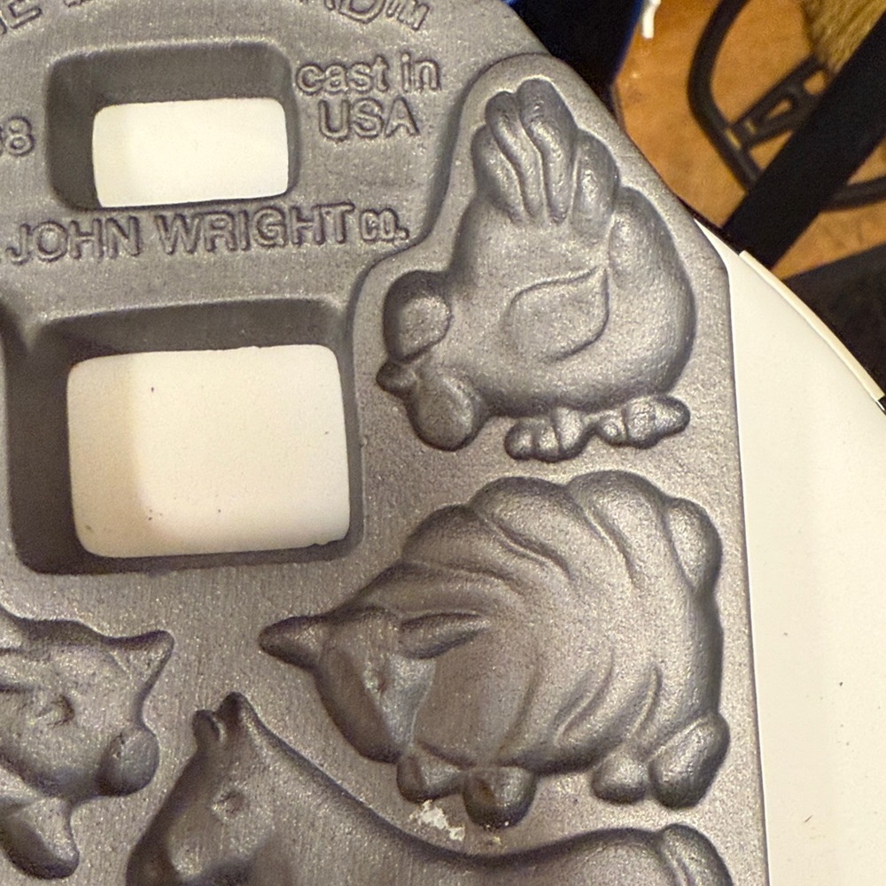 The Bar Silver Barnyard Mold cast iron - Picture 5 of 10